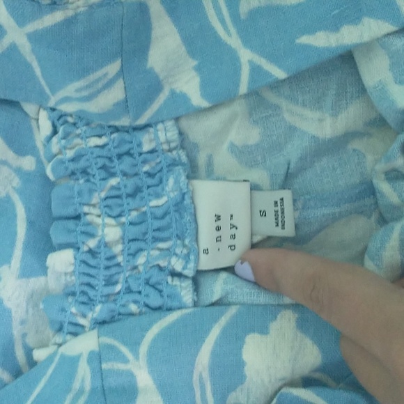 A NEW DAY LINEN BLEND RUFFLE SLEEVE FLORAL BLUE AND WHITE ALINE DRESS - Picture 8 of 8